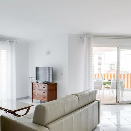 L'amiral By Interhome * Saint-Raphaël